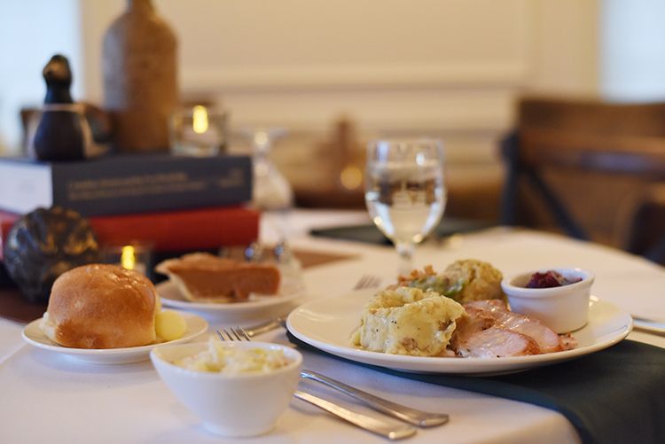 Thanksgiving Meals: Preorder & Pickup