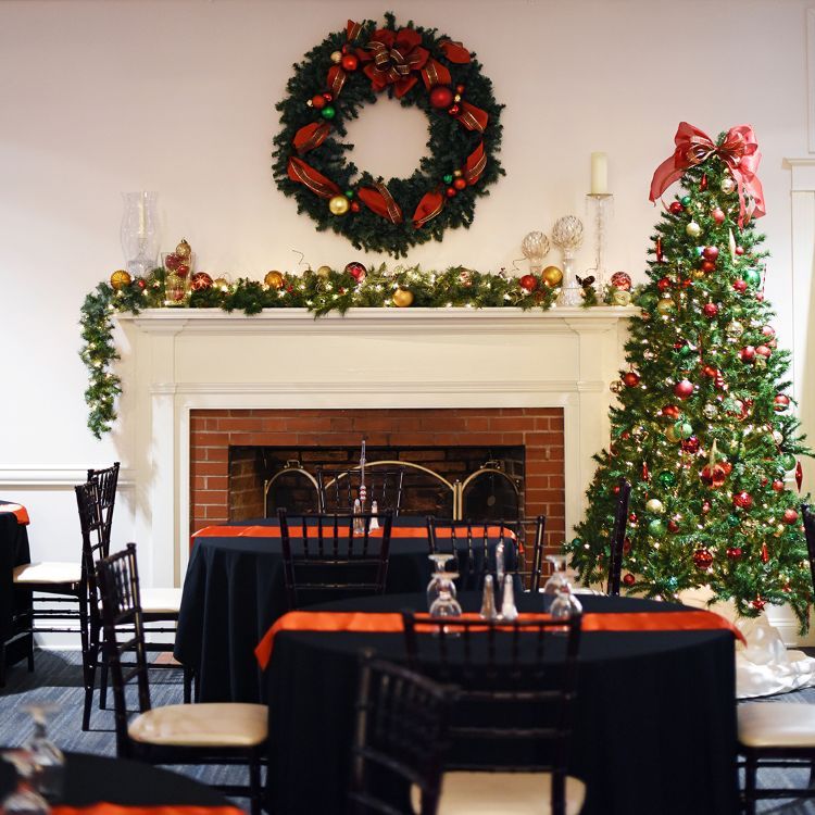 Breakfast with Santa-header-square.jpg